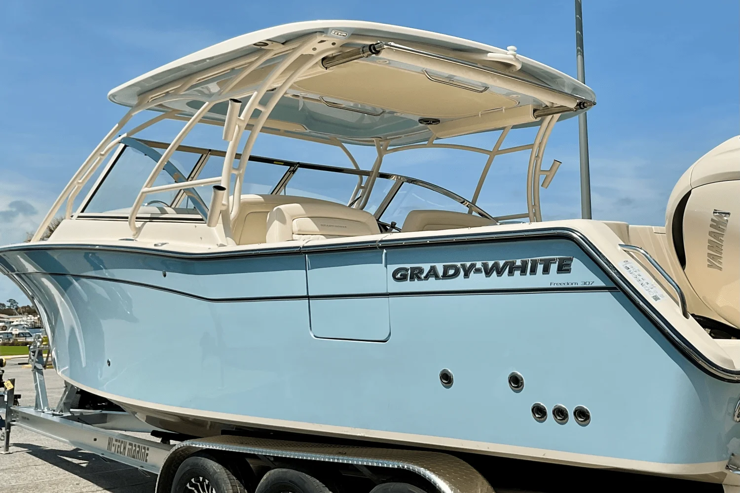 2025 Grady-White Freedom 307 Image Thumbnail #1