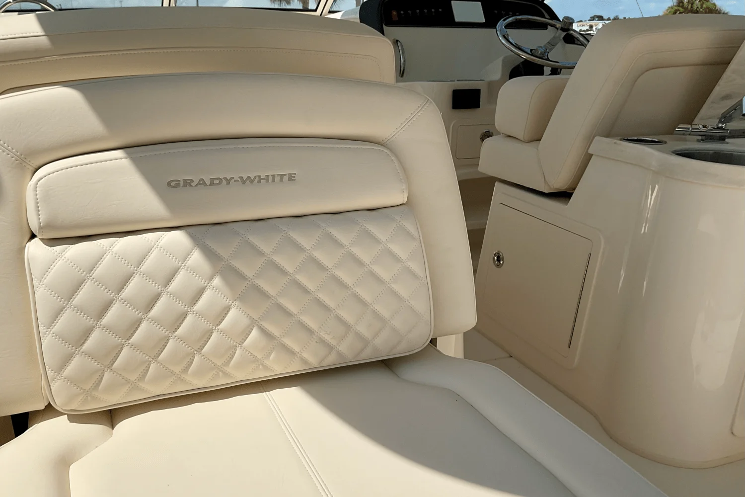 2025 Grady-White Freedom 307 Image Thumbnail #9