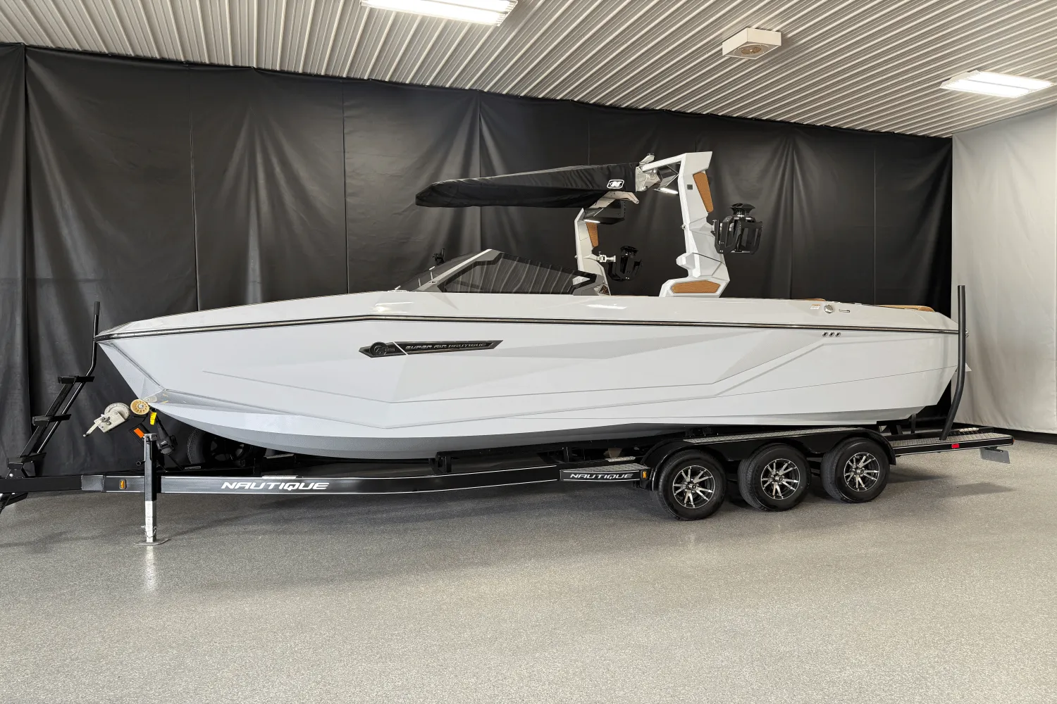 2025 Nautique Super Air Nautique G25 Image Thumbnail #3