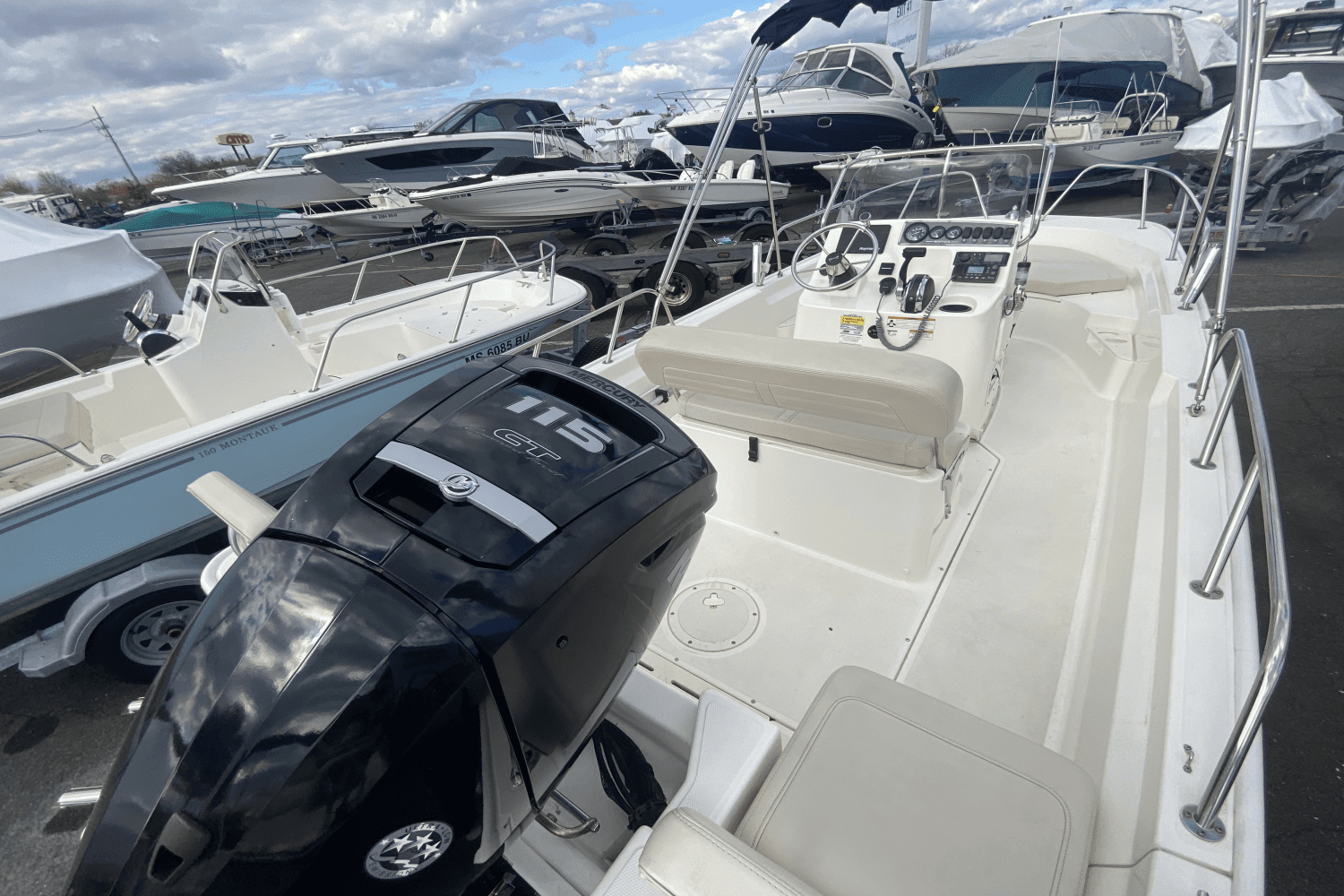 2019 Boston Whaler 170 MONTAUK Image Thumbnail #6