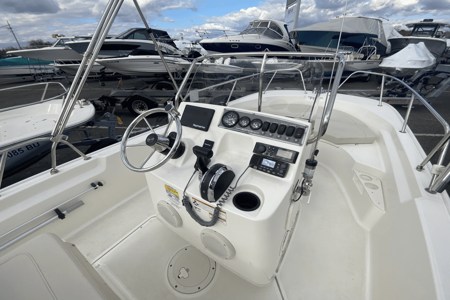 2019 Boston Whaler 170 MONTAUK Image Thumbnail #4