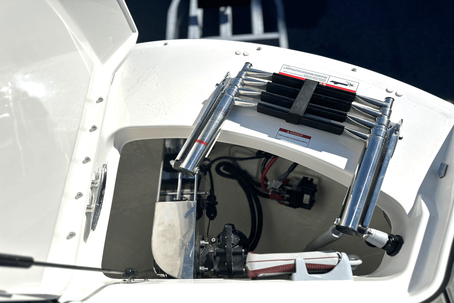 2025 Sea Ray SDX 270 Outboard Image Thumbnail #26