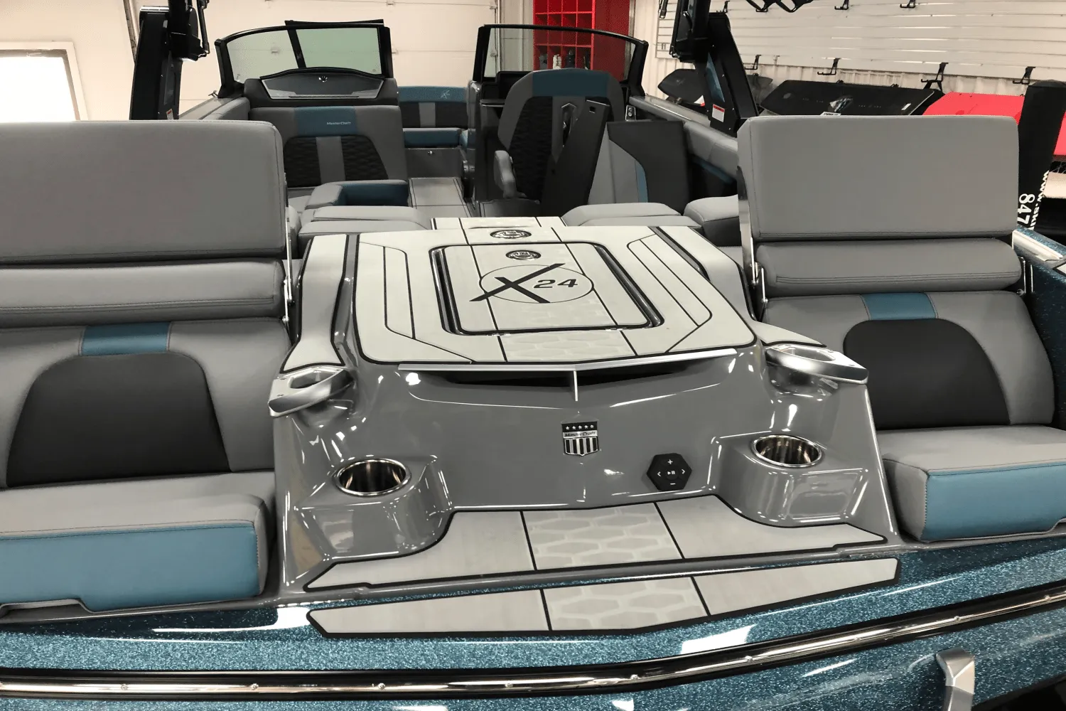 2025 Mastercraft X24 Image Thumbnail #9