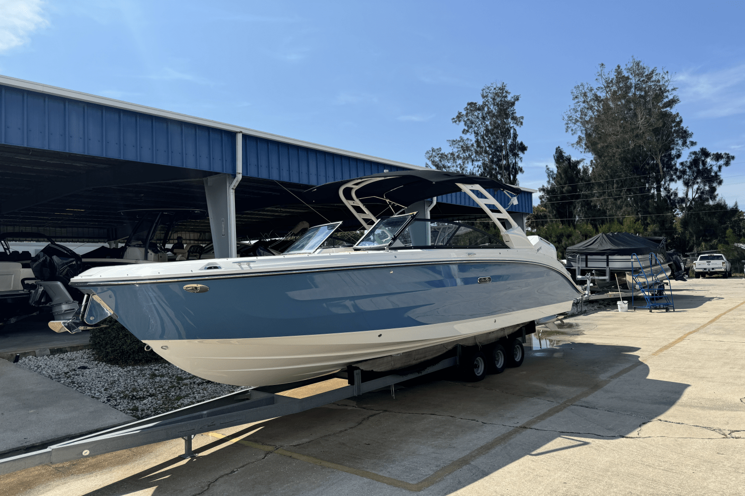 2025 Sea Ray SDX 270 Outboard Image Thumbnail #0