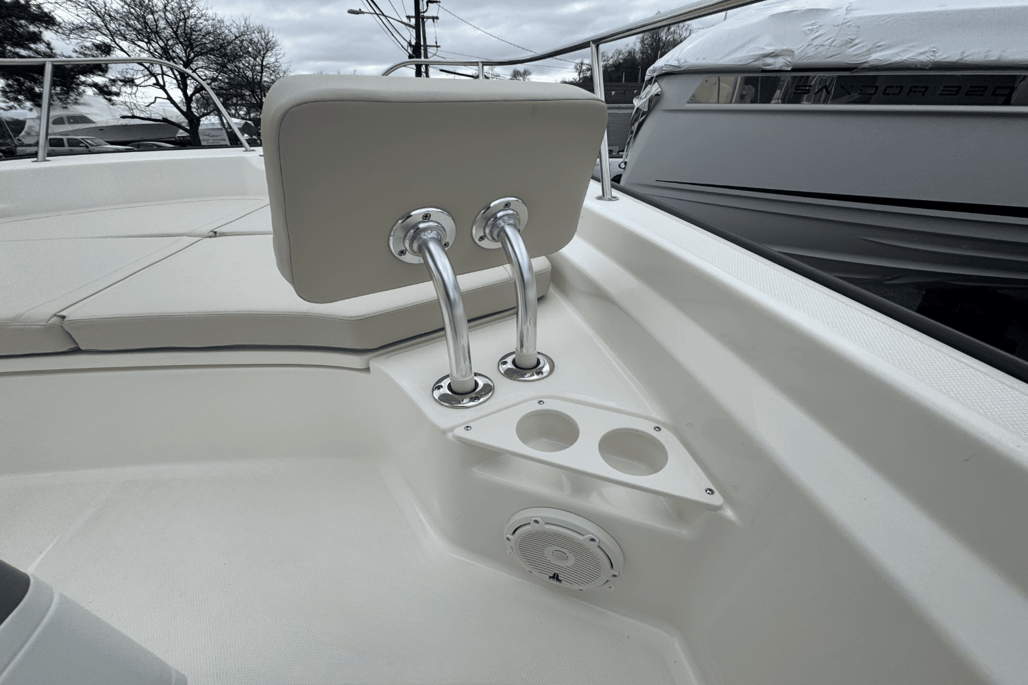 2025 Boston Whaler 210 Montauk Image Thumbnail #33