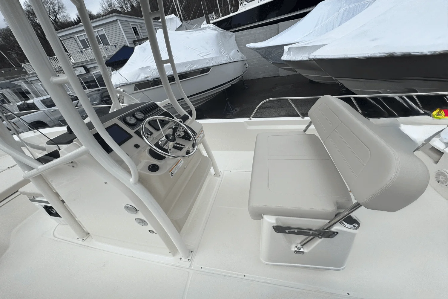 2025 Boston Whaler 210 Montauk Image Thumbnail #10