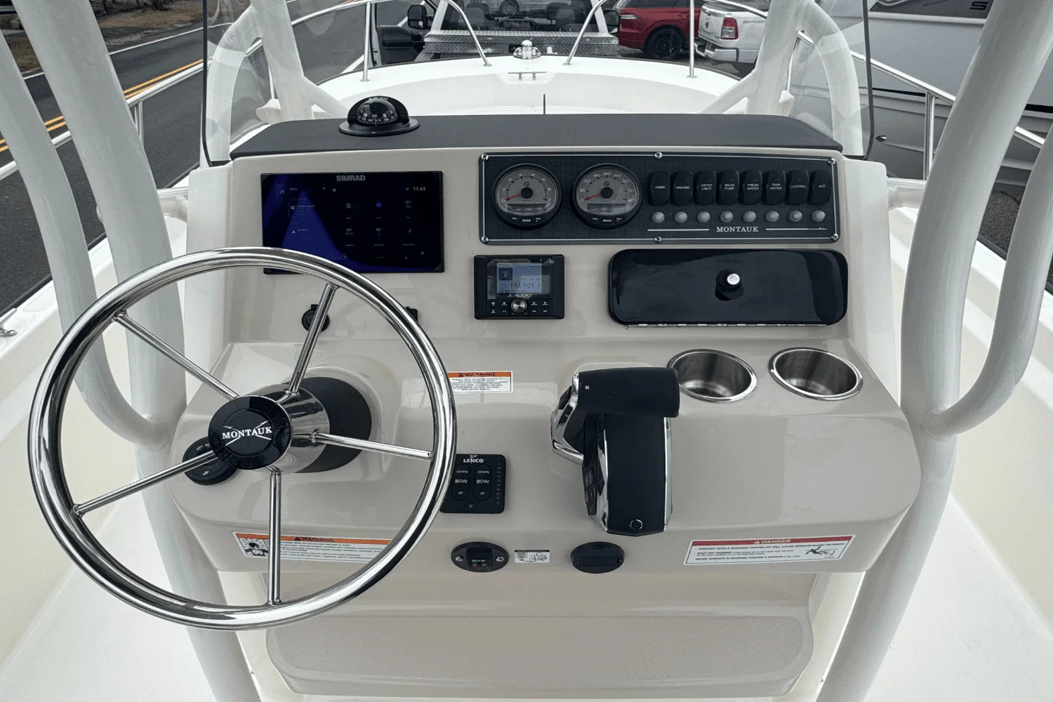 2025 Boston Whaler 210 Montauk Image Thumbnail #15