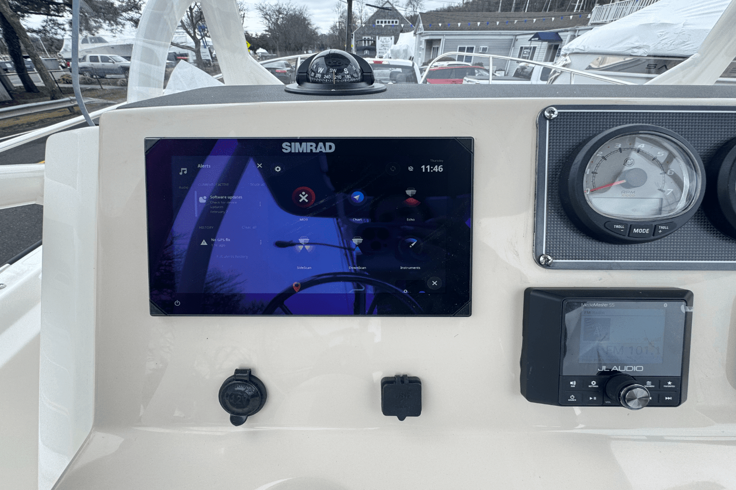 2025 Boston Whaler 210 Montauk Image Thumbnail #23