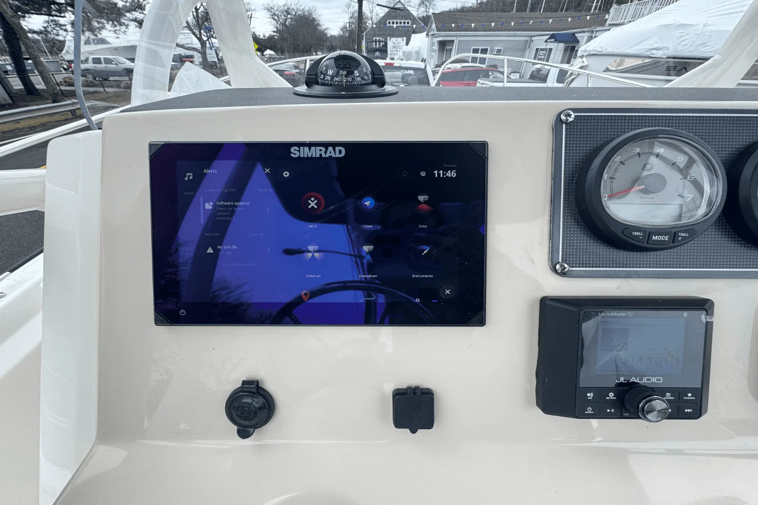 2025 Boston Whaler 210 Montauk Image Thumbnail #23