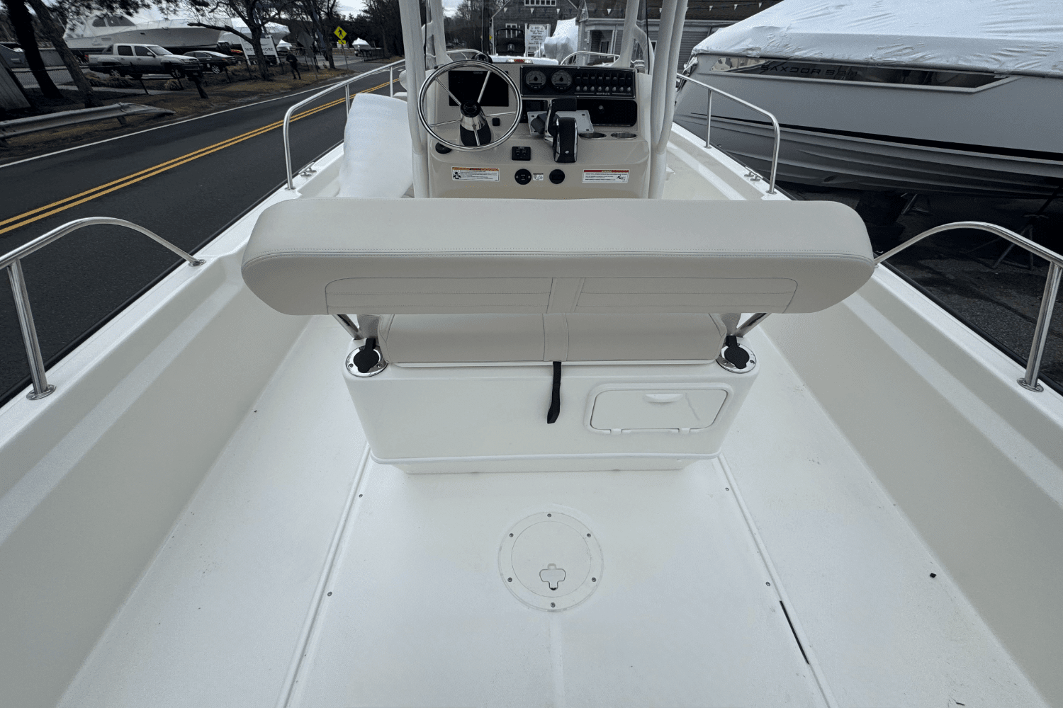 2025 Boston Whaler 210 Montauk Image Thumbnail #16