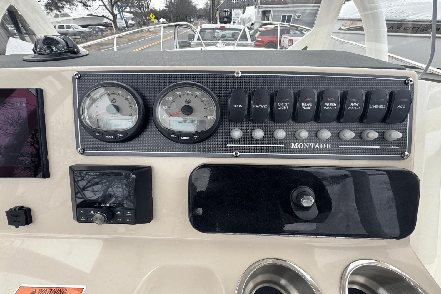 2025 Boston Whaler 210 Montauk Image Thumbnail #22
