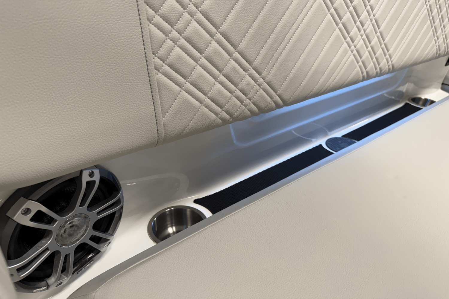 2025 Sea Ray 250 SDX Image Thumbnail #50