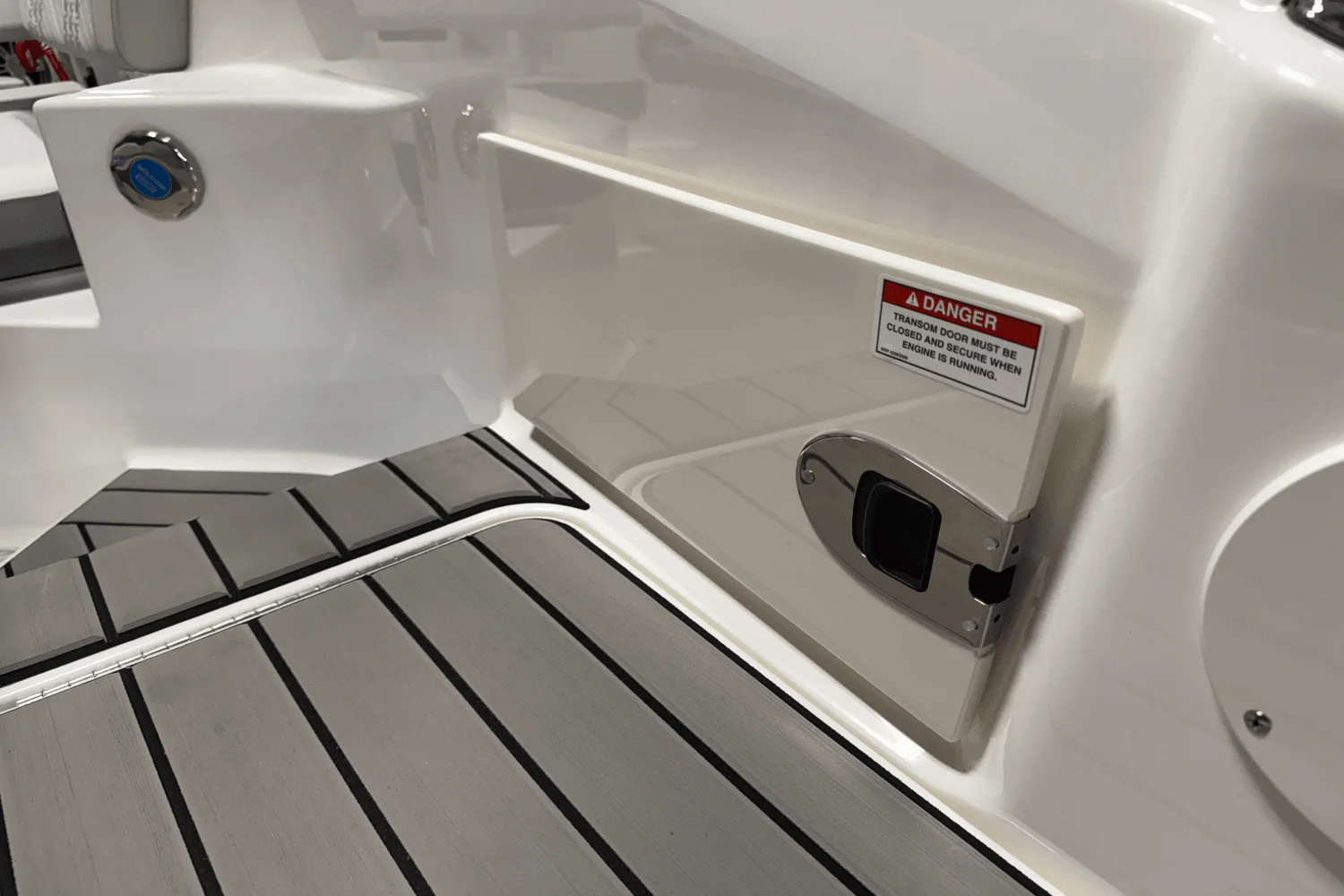 2025 Sea Ray 250 SDX Image Thumbnail #29