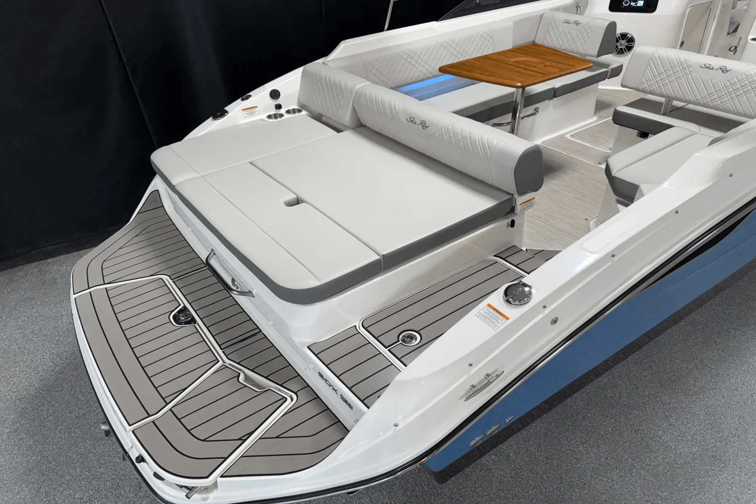 2025 Sea Ray 250 SDX Image Thumbnail #13