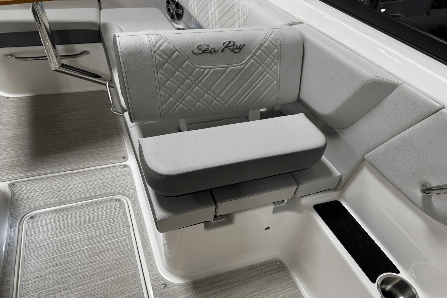 2025 Sea Ray 250 SDX Image Thumbnail #87