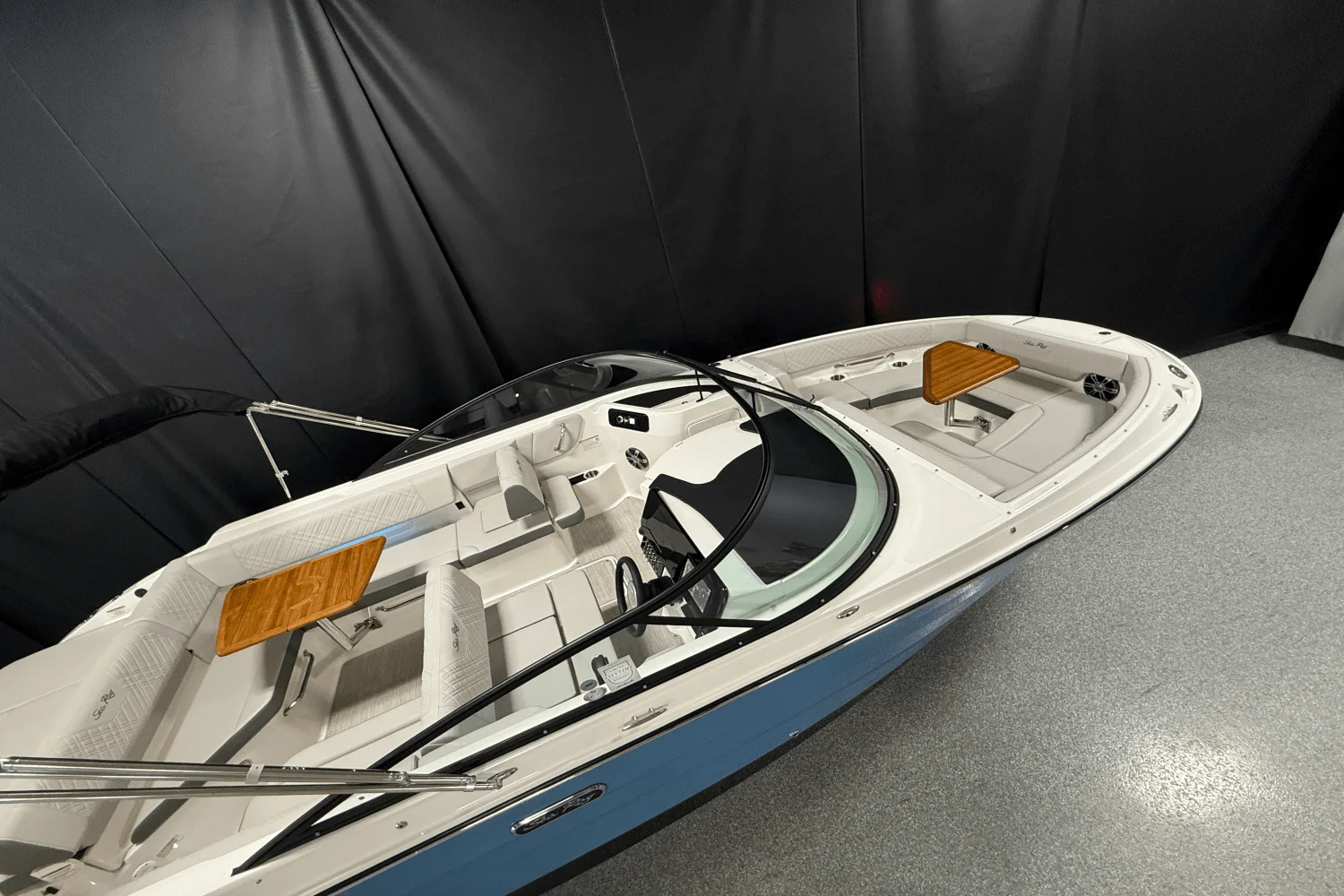 2025 Sea Ray 250 SDX Image Thumbnail #4