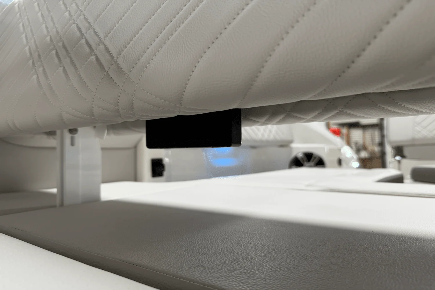 2025 Sea Ray 250 SDX Image Thumbnail #63