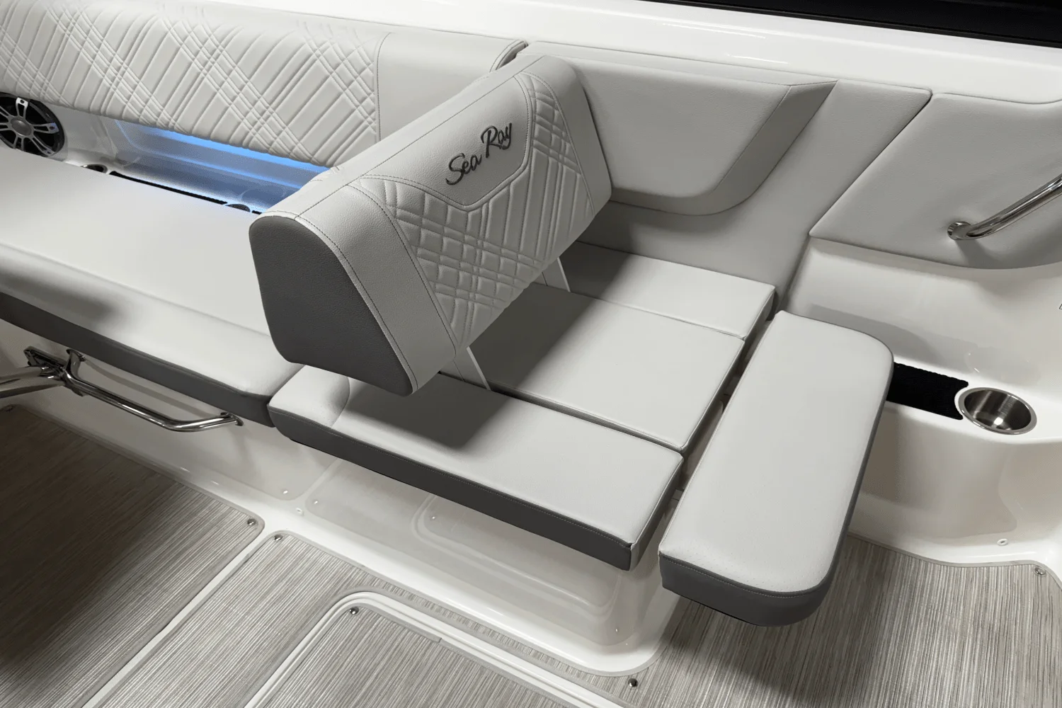 2025 Sea Ray 250 SDX Image Thumbnail #86