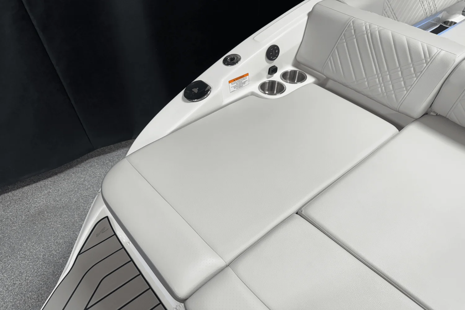 2025 Sea Ray 250 SDX Image Thumbnail #32