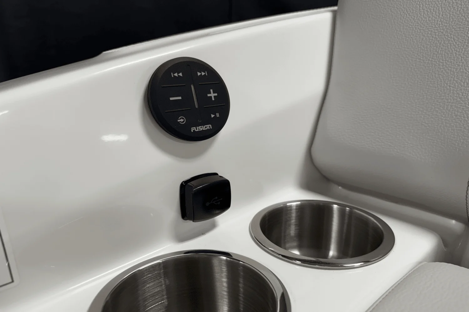 2025 Sea Ray 250 SDX Image Thumbnail #42