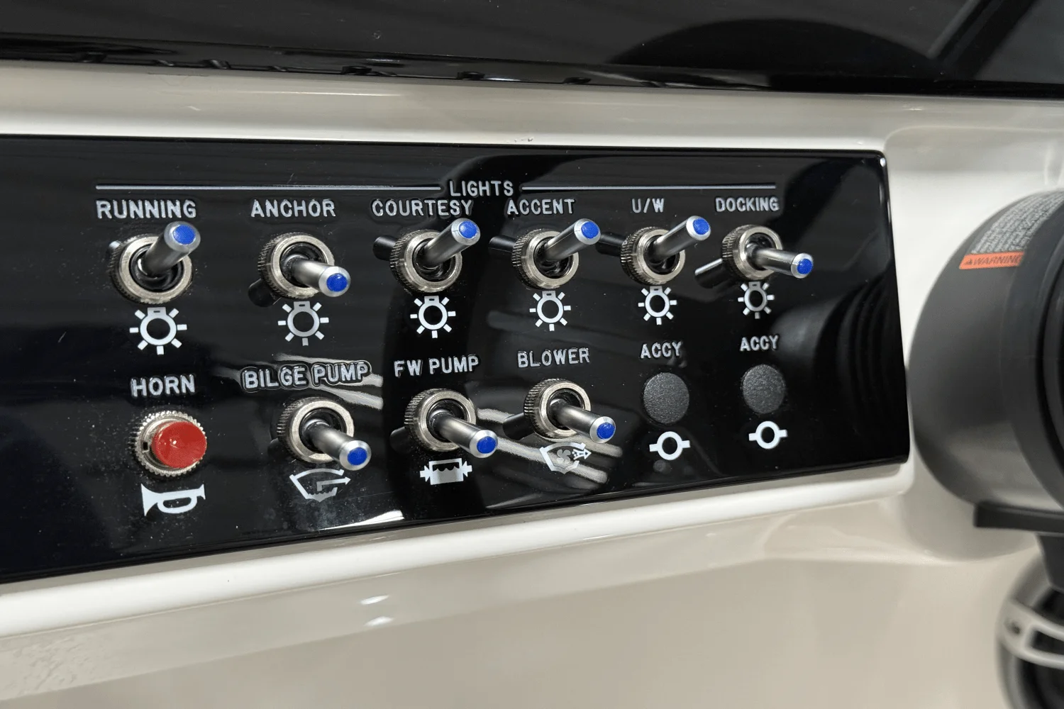 2025 Sea Ray 250 SDX Image Thumbnail #70