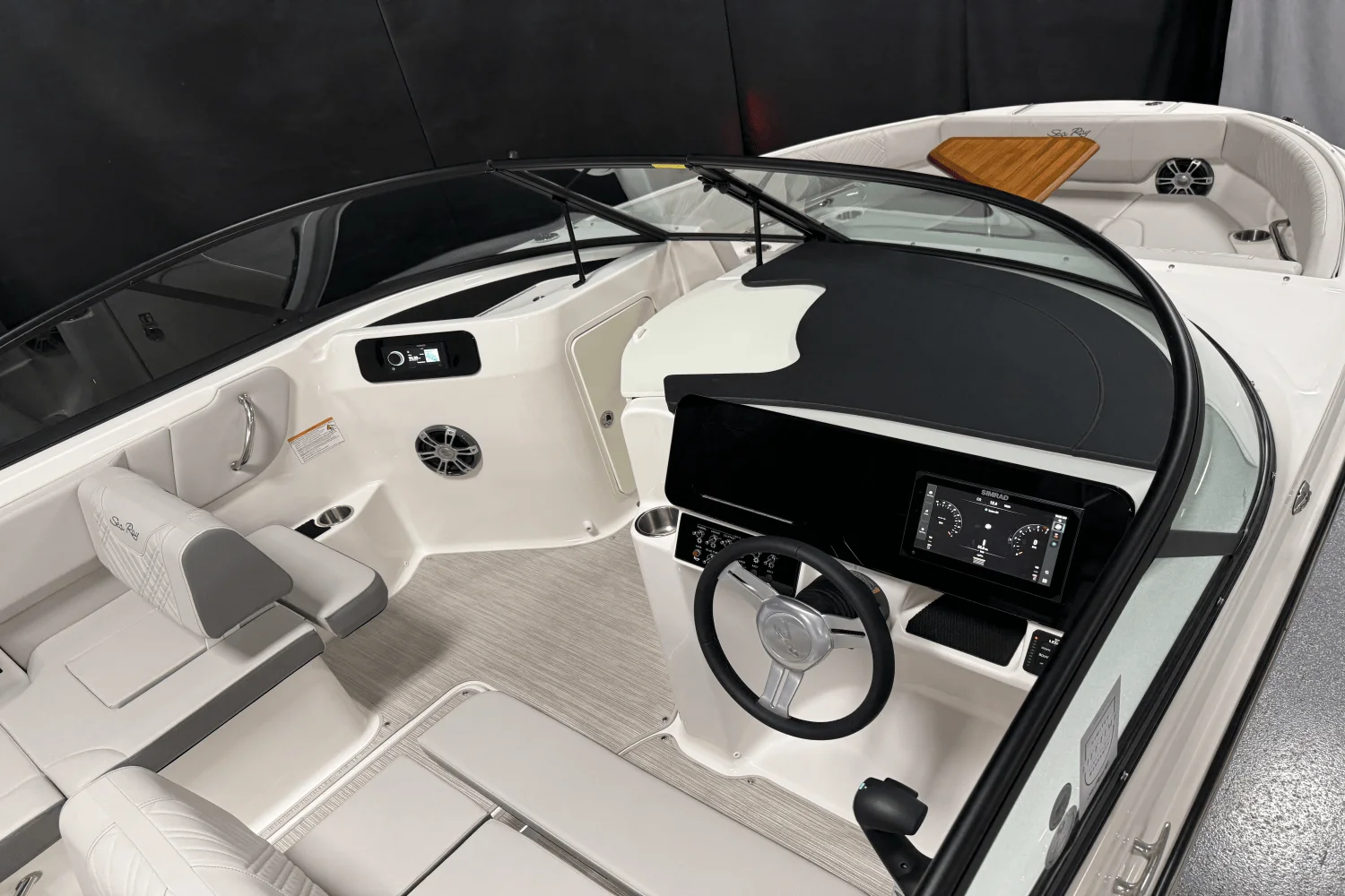 2025 Sea Ray 250 SDX Image Thumbnail #7