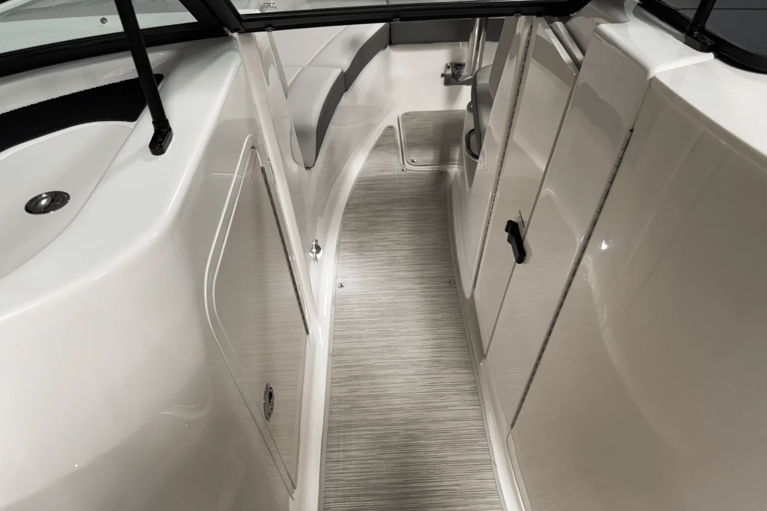 2025 Sea Ray 250 SDX Image Thumbnail #94