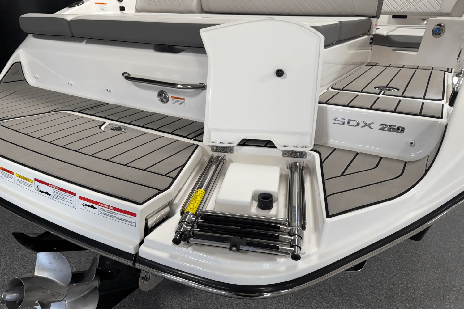 2025 Sea Ray 250 SDX Image Thumbnail #19