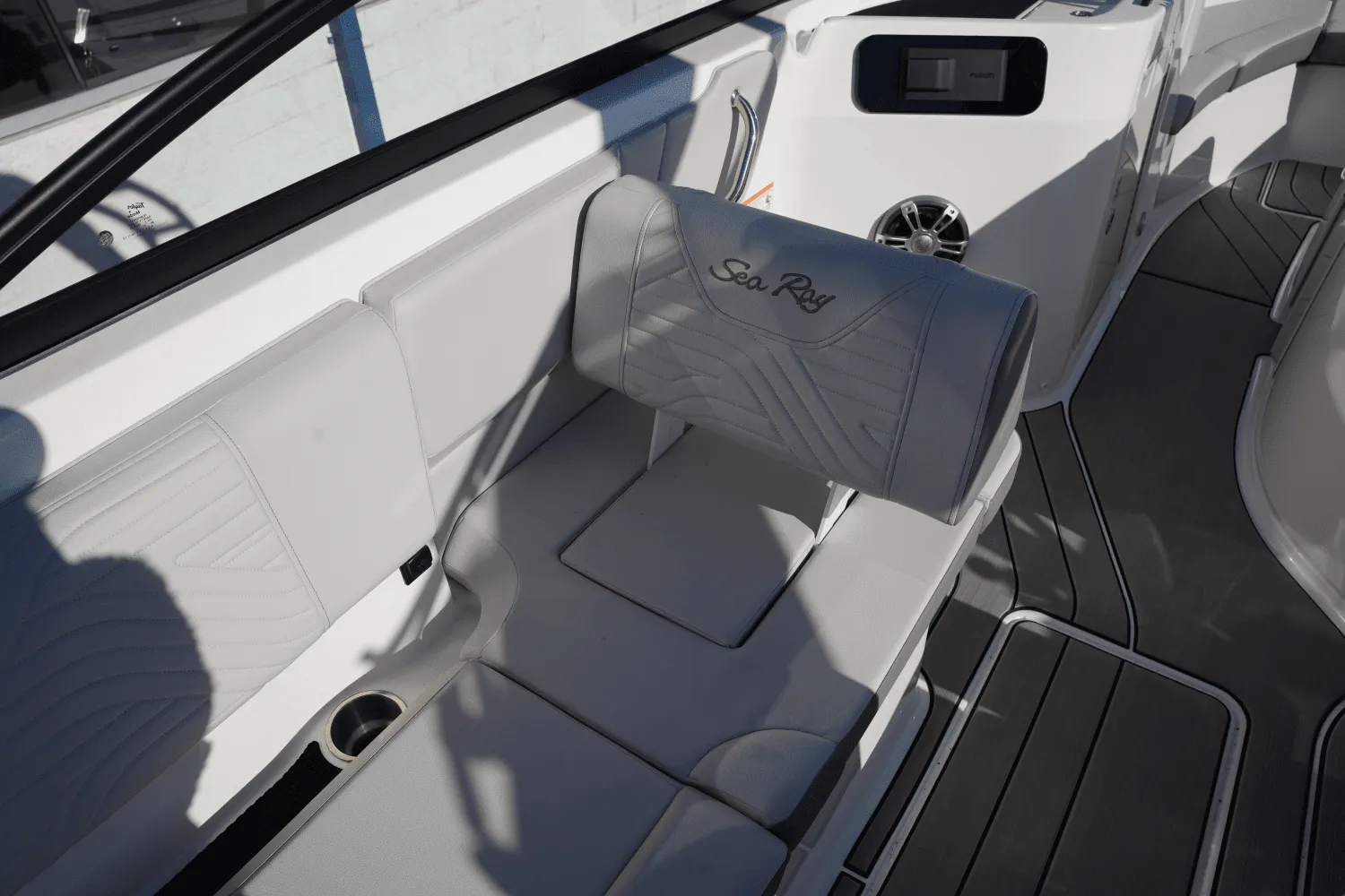 2025 Sea Ray SDX 250 Surf Image Thumbnail #21