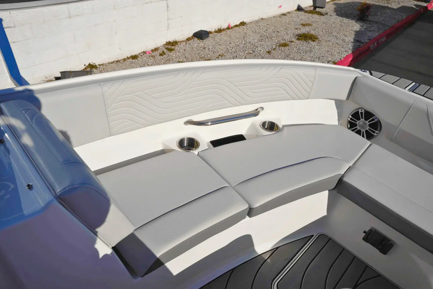 2025 Sea Ray SDX 250 Surf Image Thumbnail #33