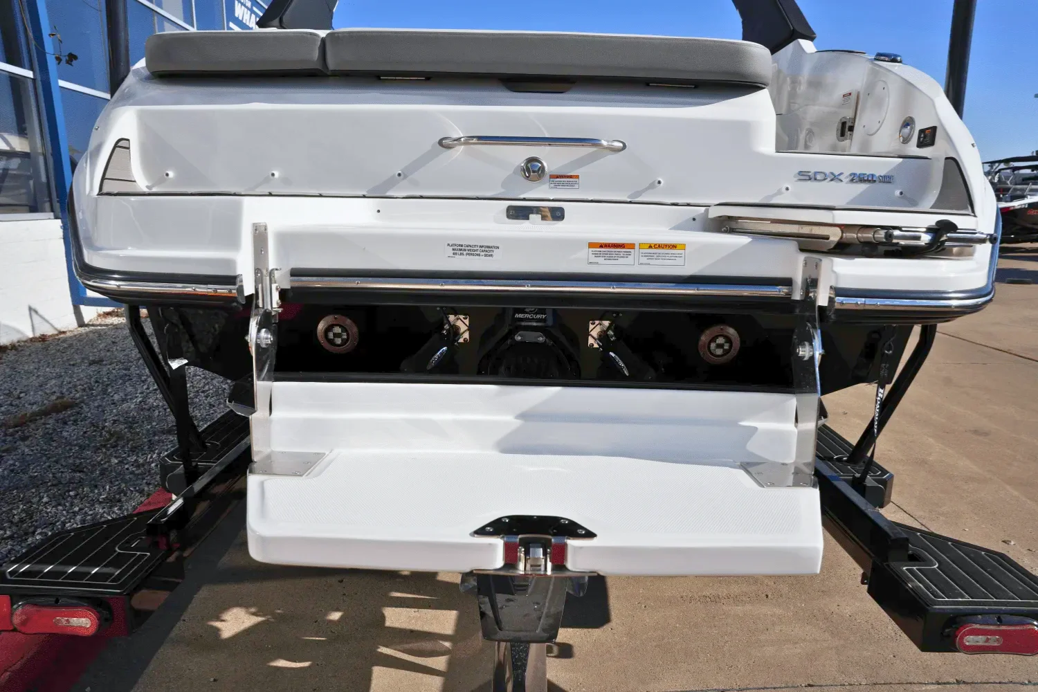 2025 Sea Ray SDX 250 Surf Image Thumbnail #5