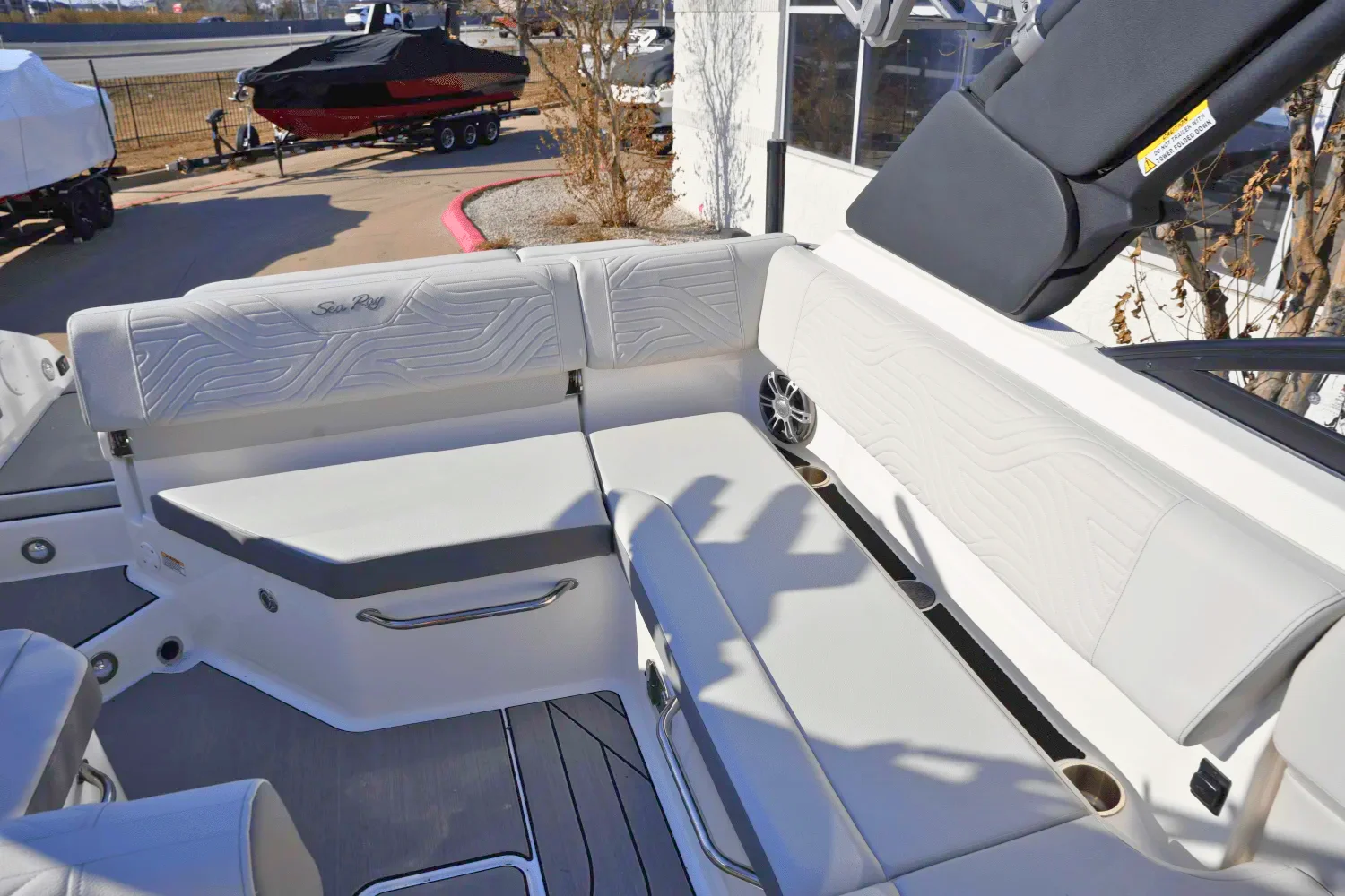 2025 Sea Ray SDX 250 Surf Image Thumbnail #17