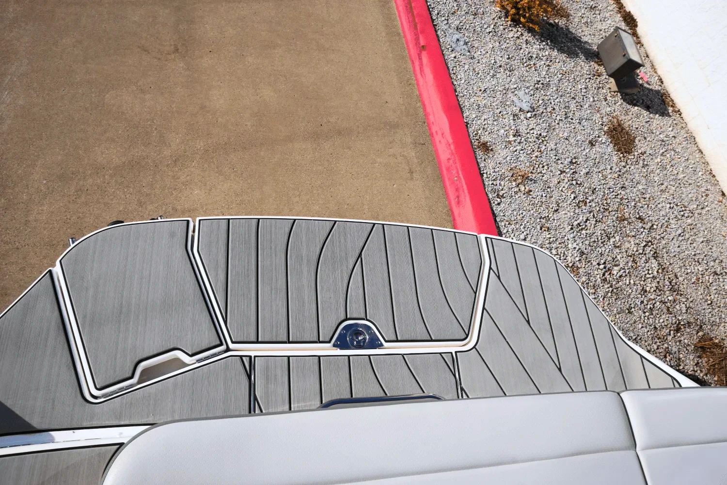 2025 Sea Ray SDX 250 Surf Image Thumbnail #6