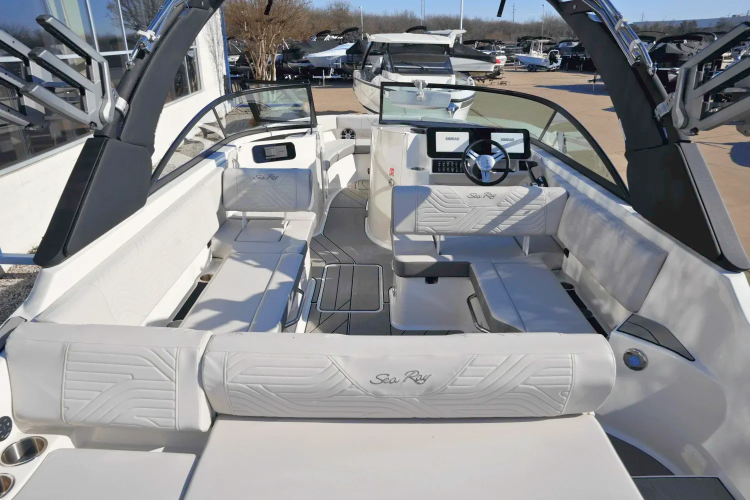 2025 Sea Ray SDX 250 Surf Image Thumbnail #8