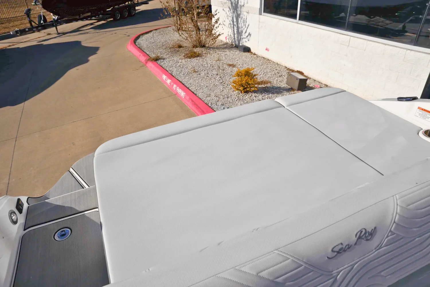 2025 Sea Ray SDX 250 Surf Image Thumbnail #11