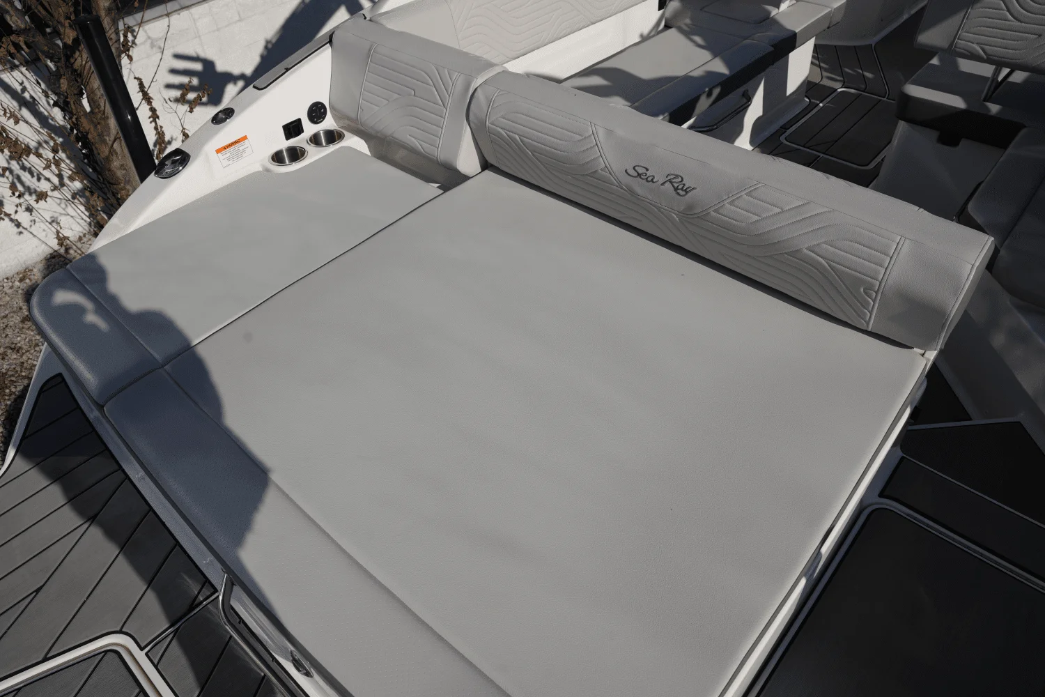 2025 Sea Ray SDX 250 Surf Image Thumbnail #10