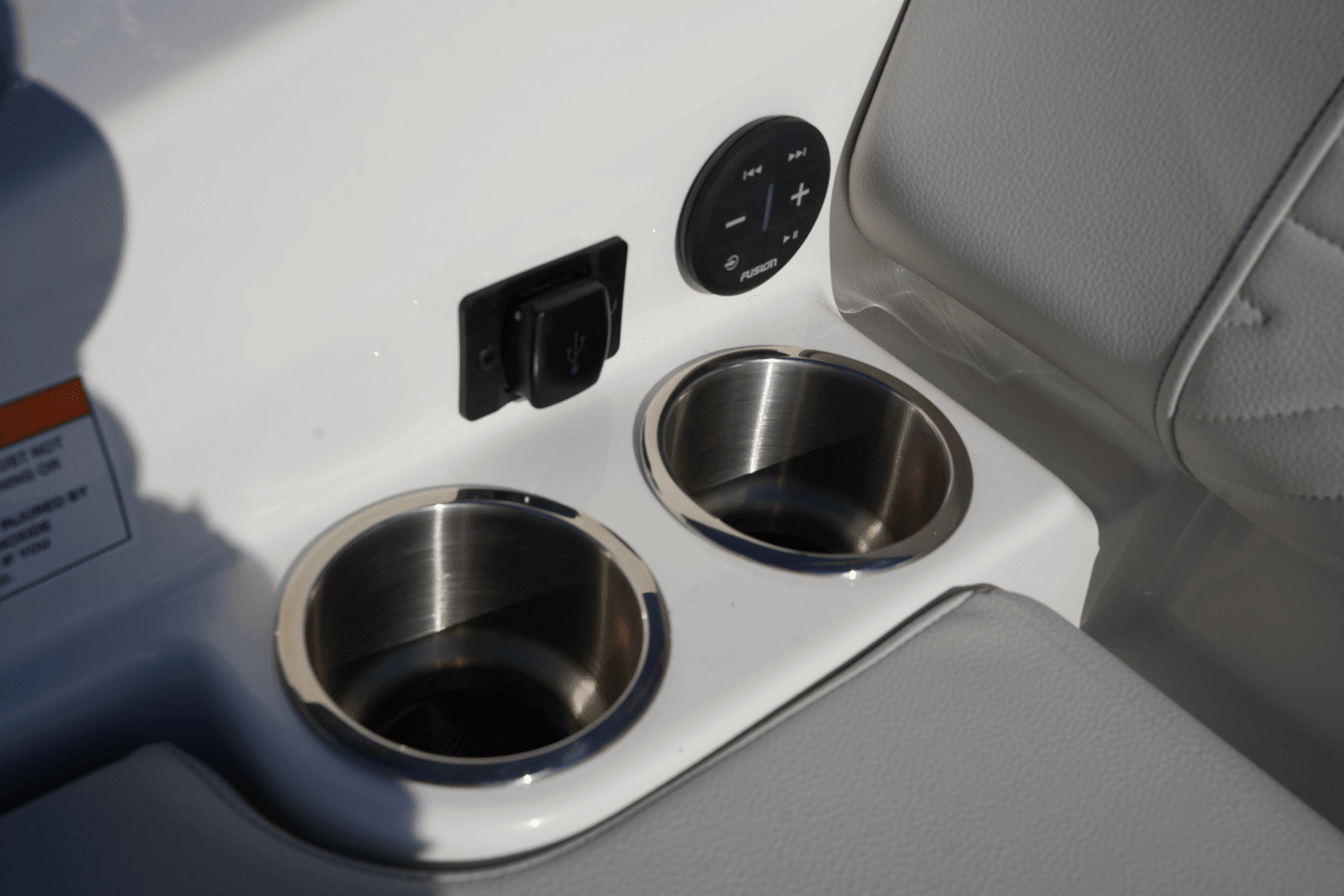 2025 Sea Ray SDX 250 Surf Image Thumbnail #13