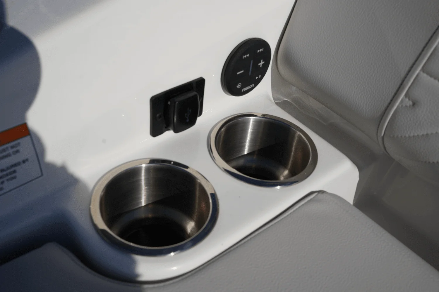 2025 Sea Ray SDX 250 Surf Image Thumbnail #13