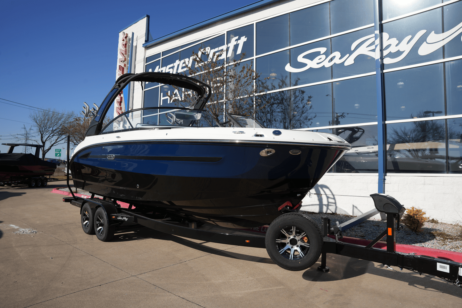 2025 Sea Ray SDX 250 Surf Image Thumbnail #1
