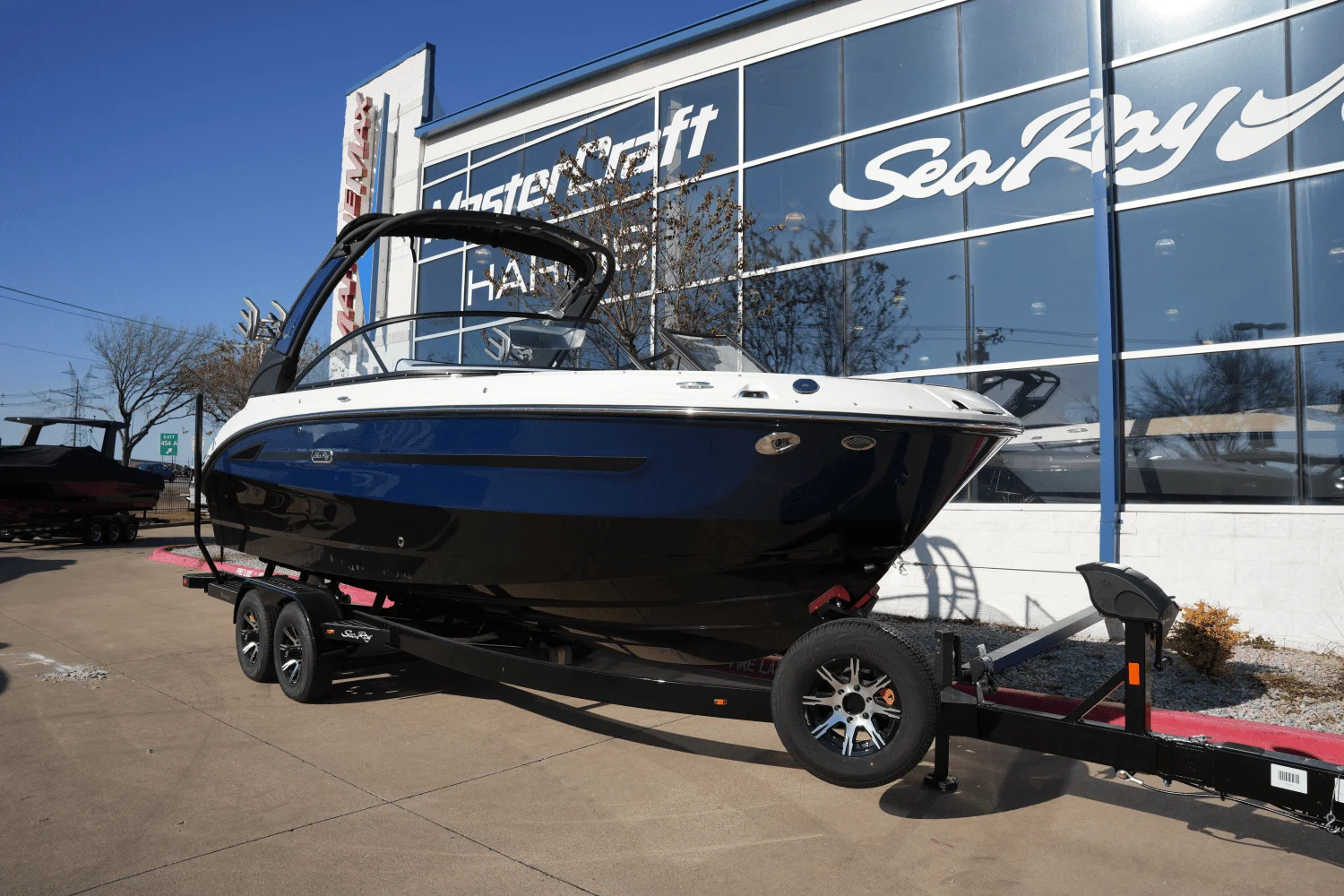 2025 Sea Ray SDX 250 Surf Image Thumbnail #1