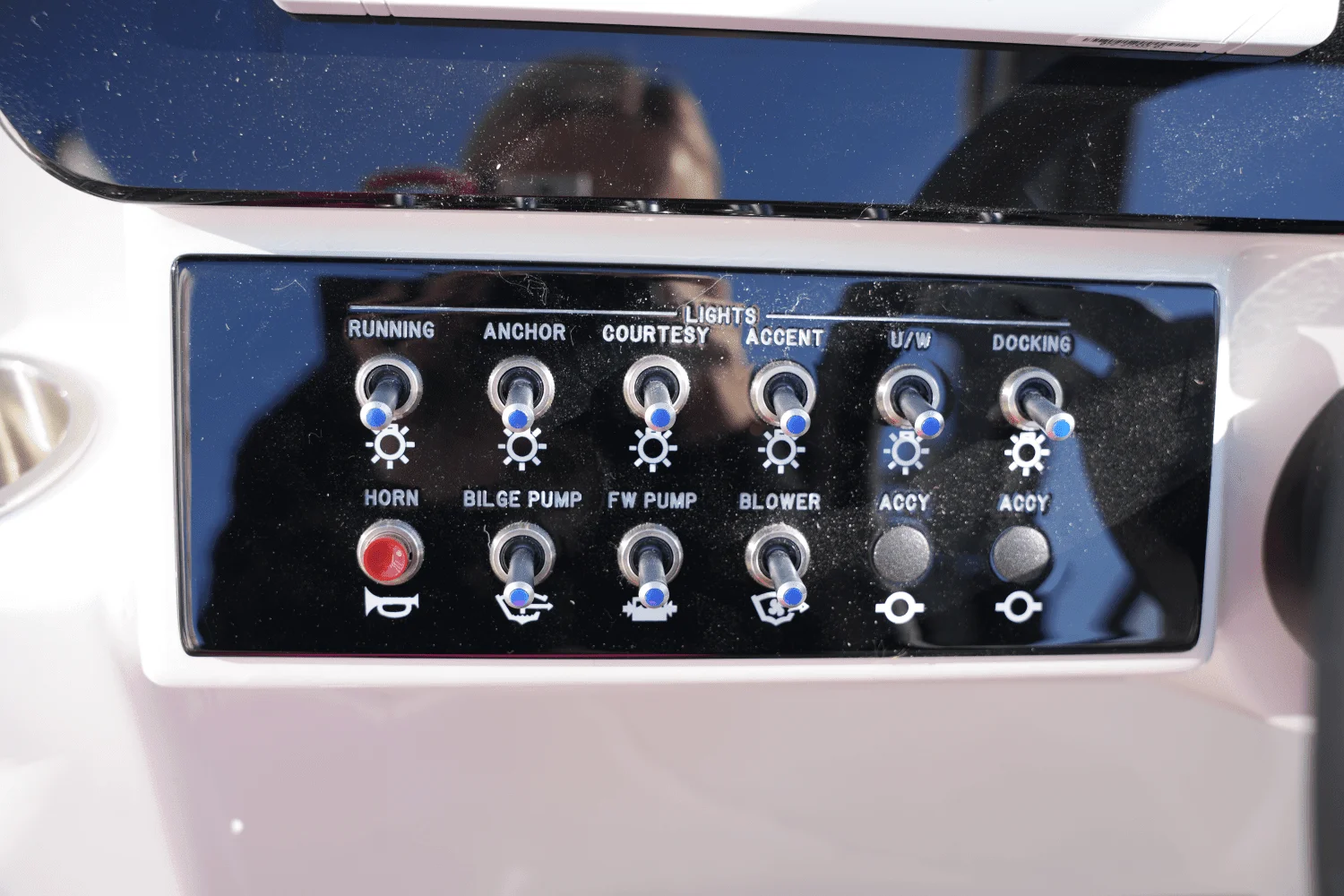 2025 Sea Ray SDX 250 Surf Image Thumbnail #27