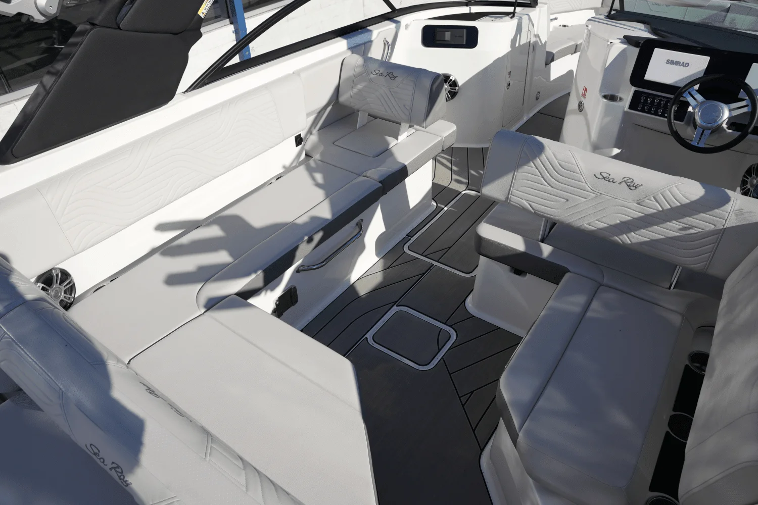 2025 Sea Ray SDX 250 Surf Image Thumbnail #15