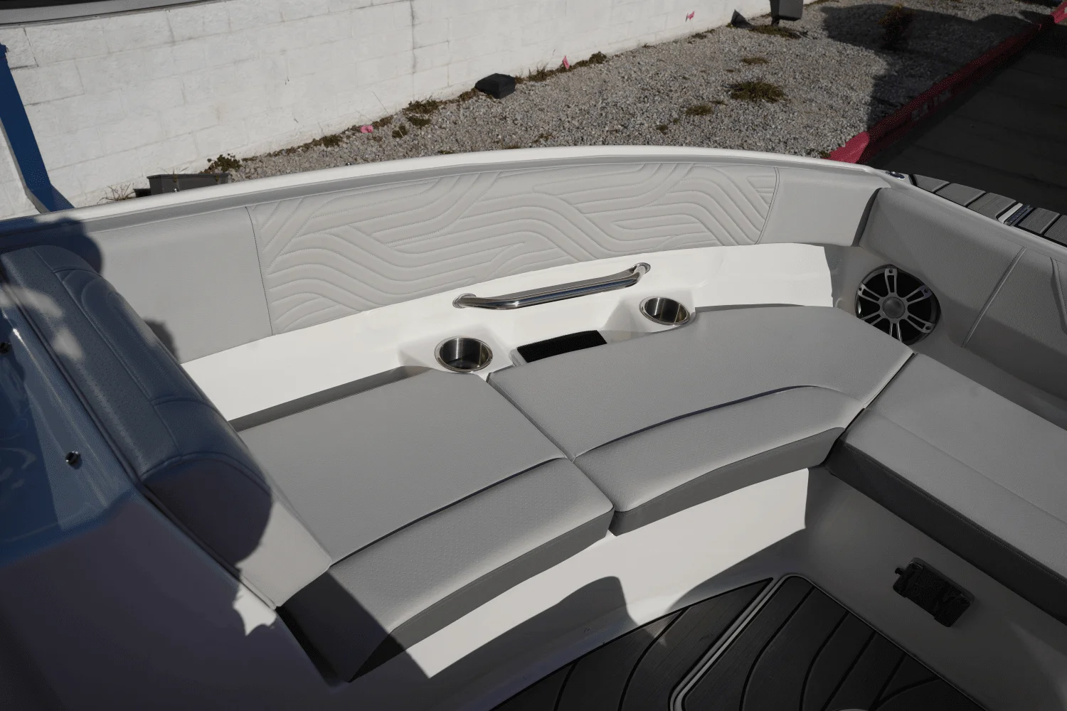 2025 Sea Ray SDX 250 Surf Image Thumbnail #33