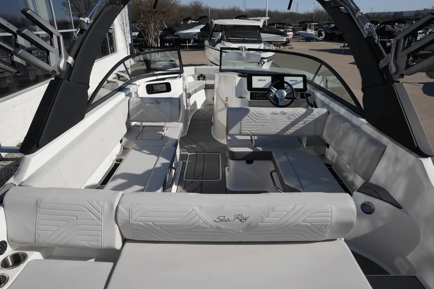 2025 Sea Ray SDX 250 Surf Image Thumbnail #8