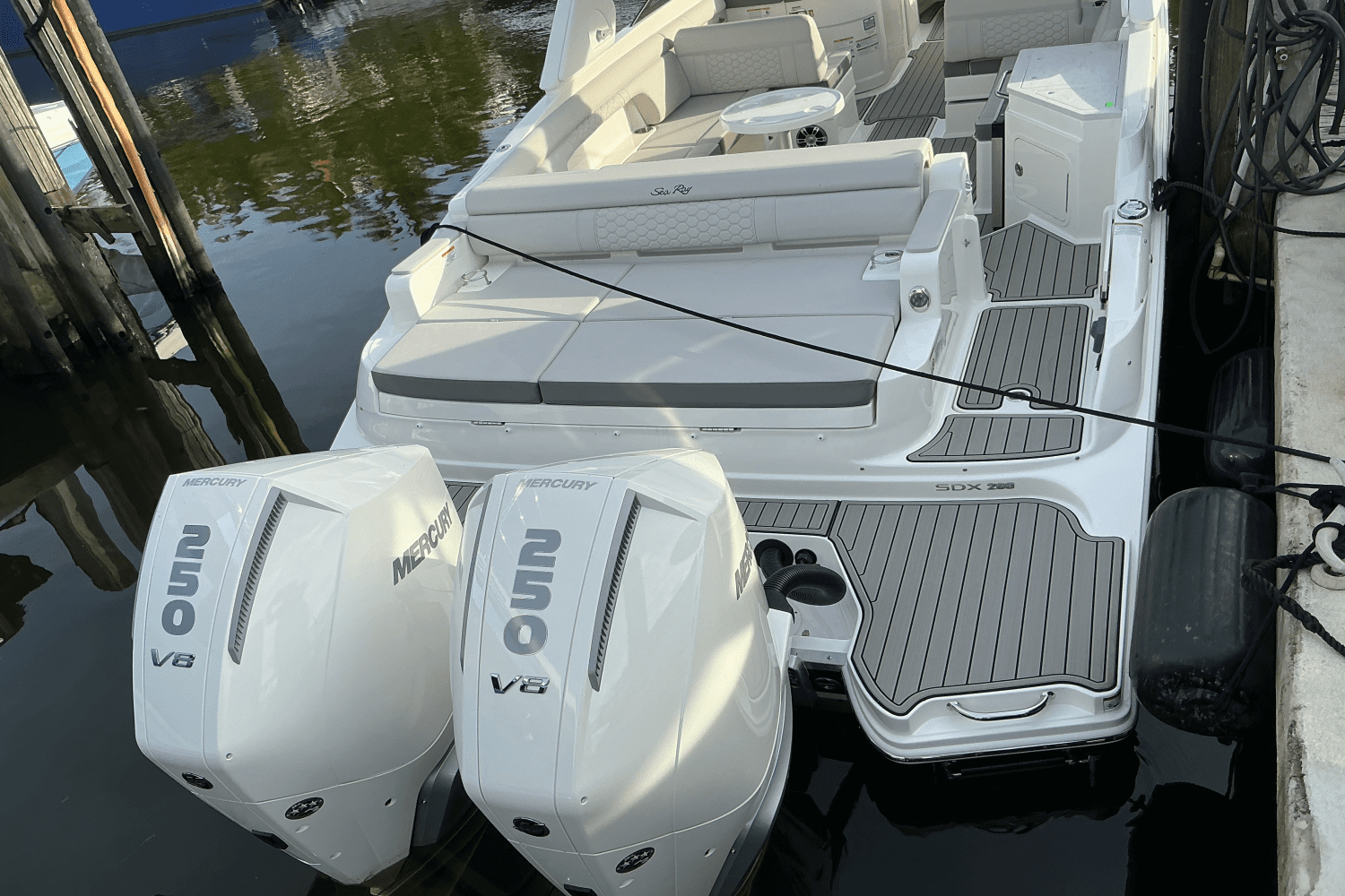 2025 Sea Ray SDX 290 Outboard Image Thumbnail #27