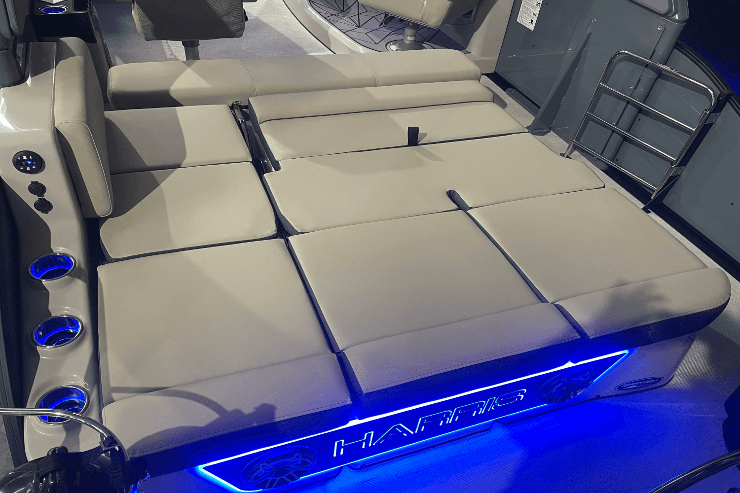 2025 Harris Grand Mariner 250 Image Thumbnail #10