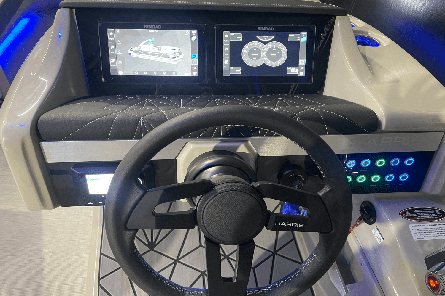 2025 Harris Grand Mariner 250 Image Thumbnail #15