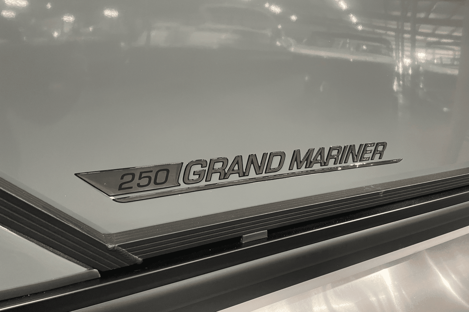 2025 Harris Grand Mariner 250 Image Thumbnail #2