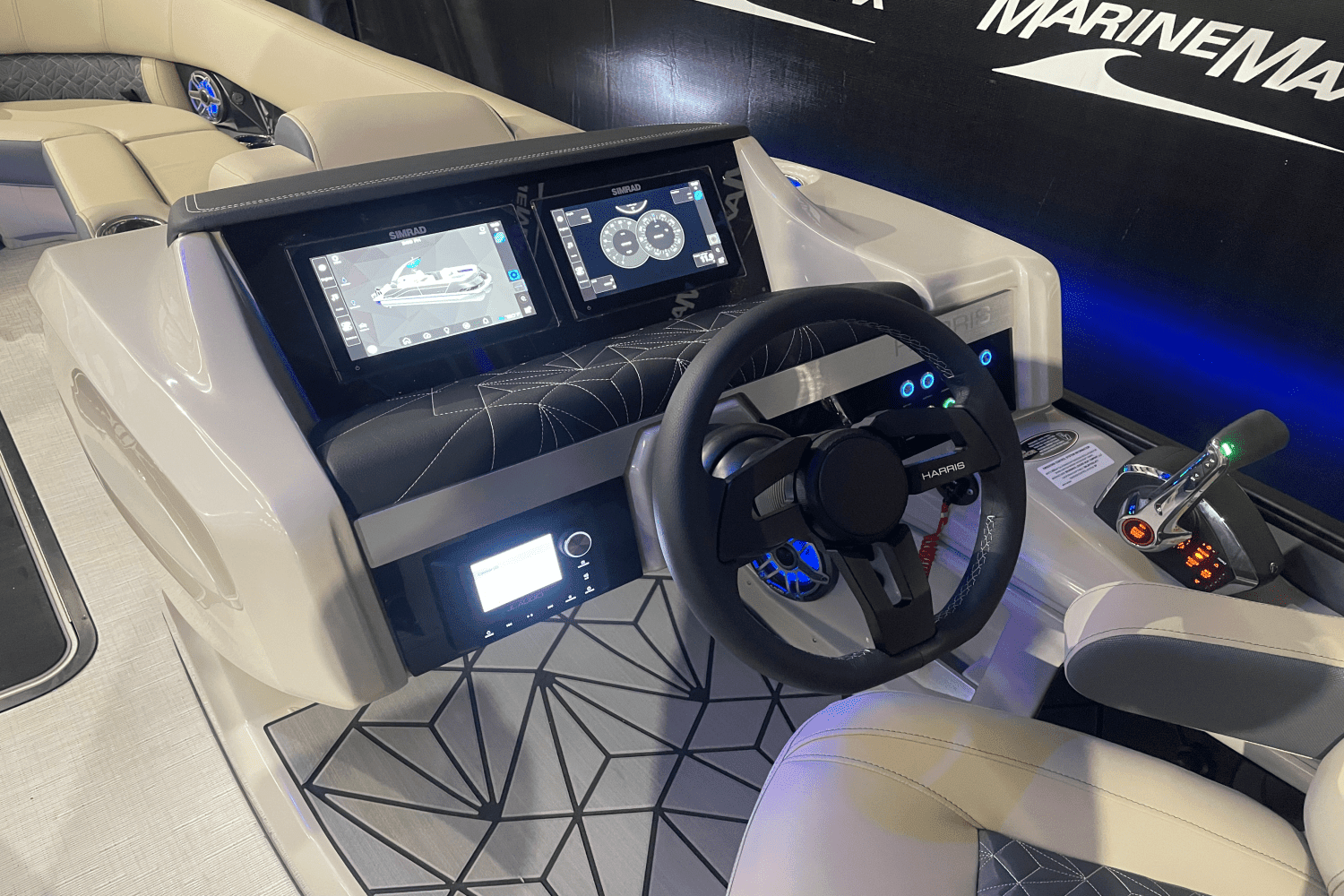 2025 Harris Grand Mariner 250 Image Thumbnail #13