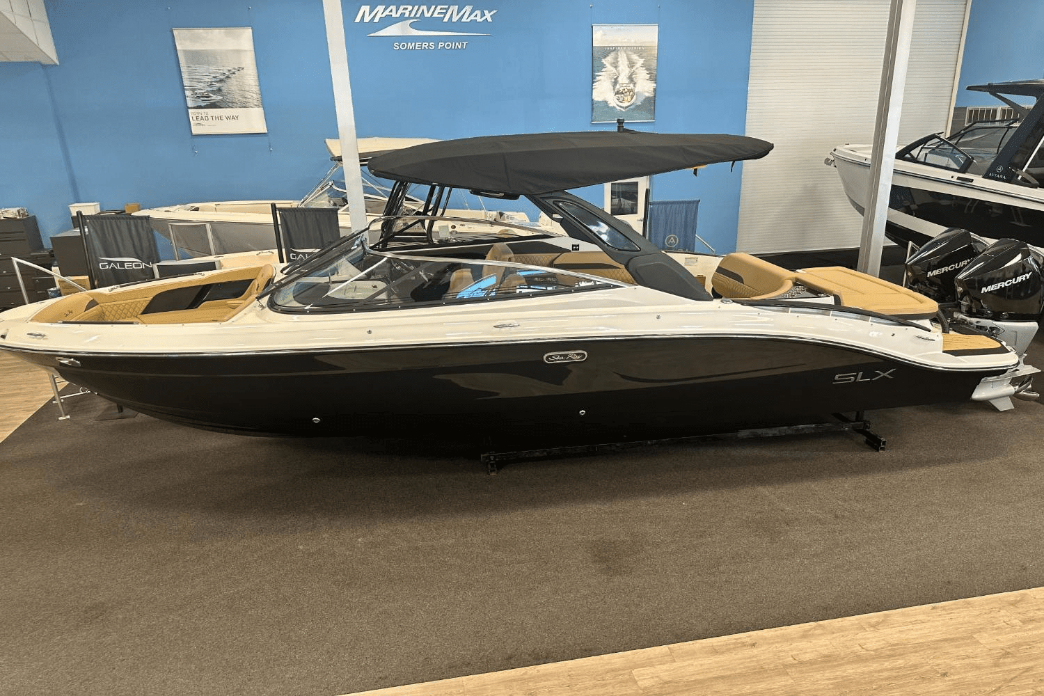 2025 Sea Ray SLX 280 Image Thumbnail #1